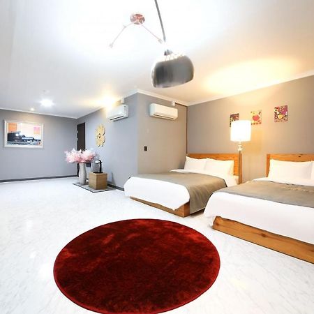 Gung Hotel Jeonju Bagian luar foto