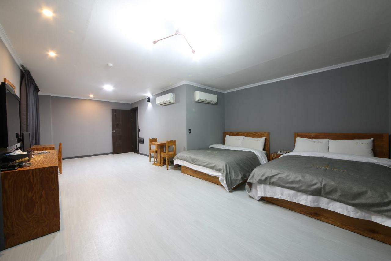 Gung Hotel Jeonju Bagian luar foto