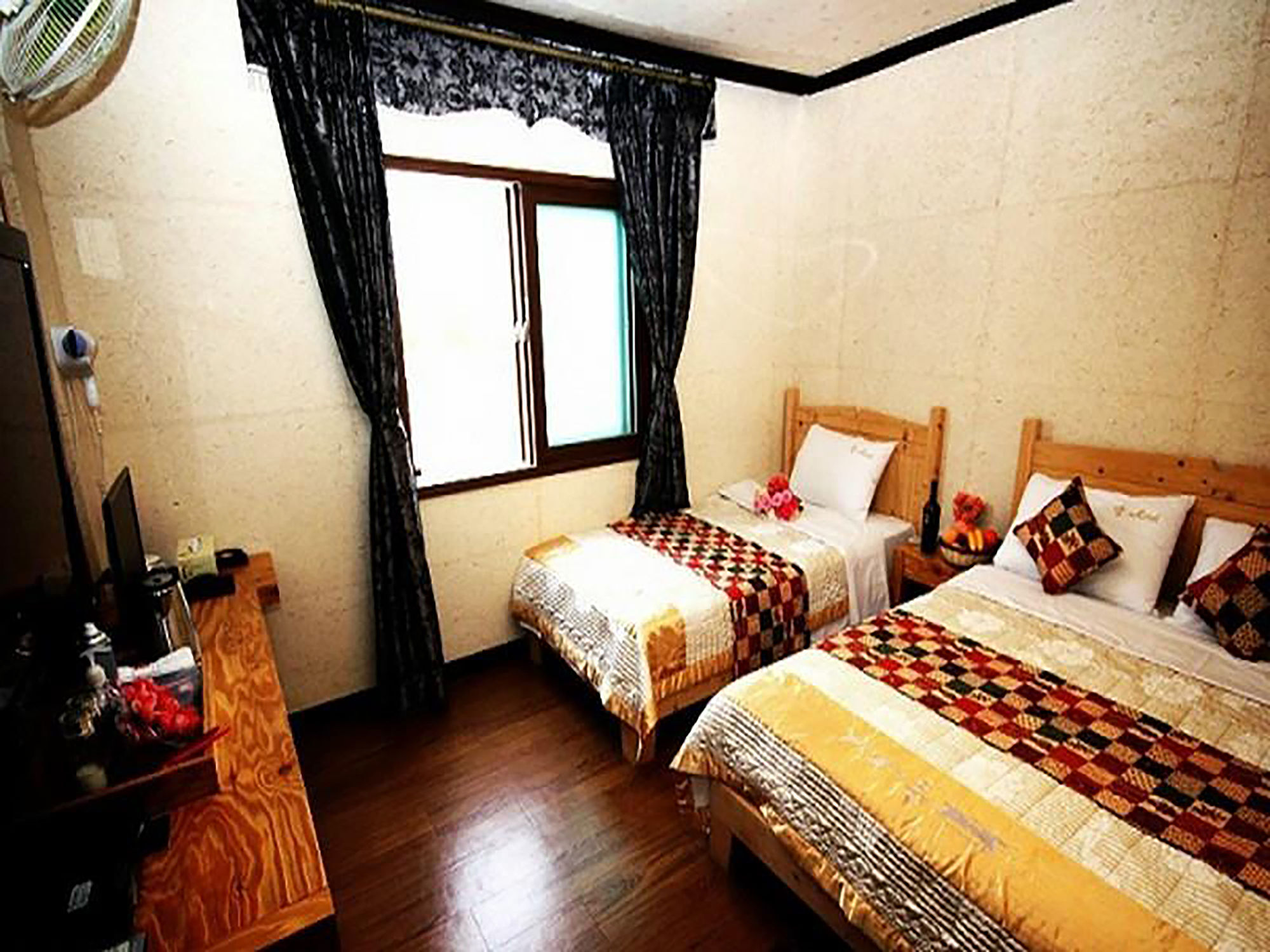 Gung Hotel Jeonju Bagian luar foto
