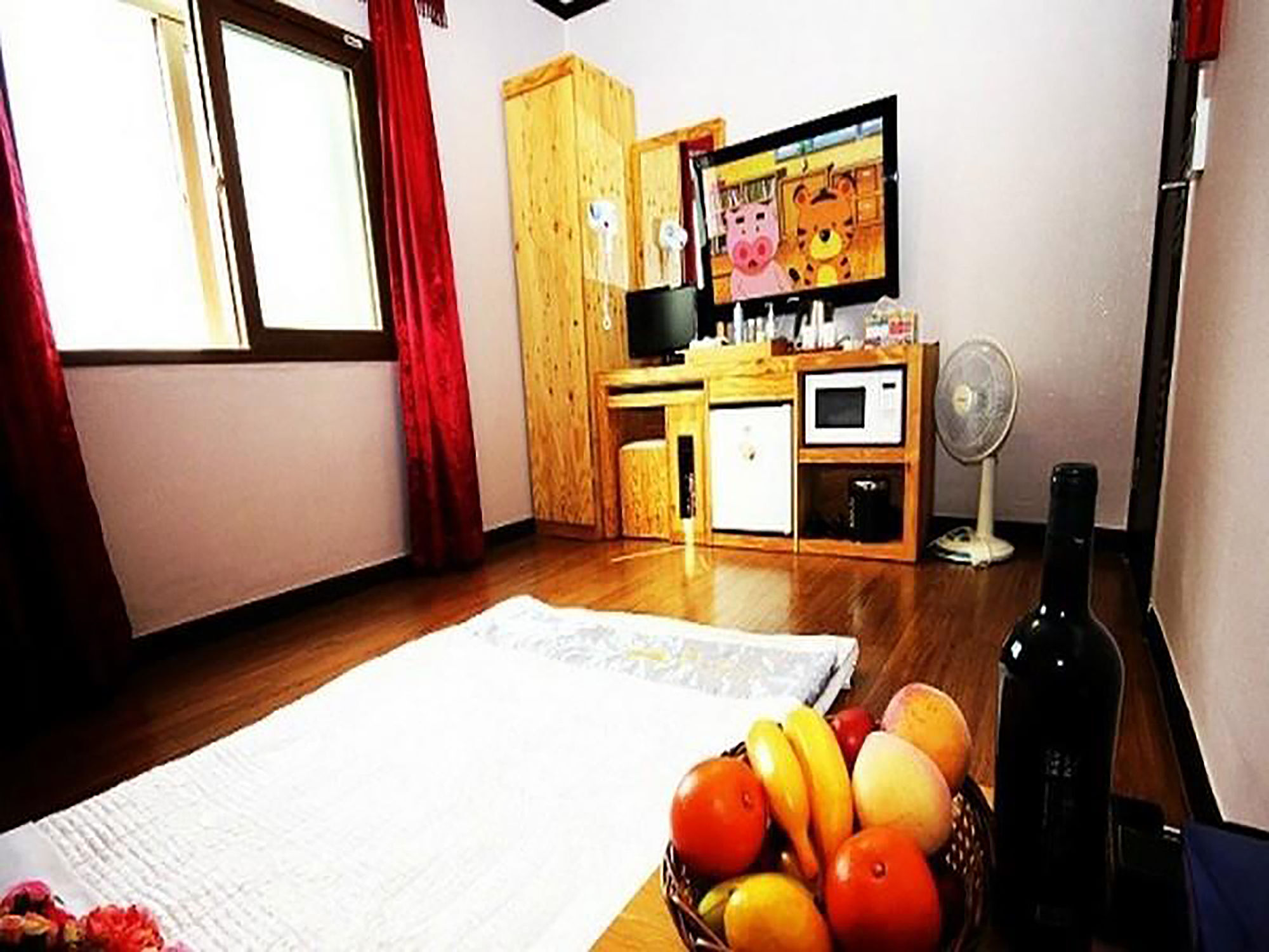 Gung Hotel Jeonju Bagian luar foto