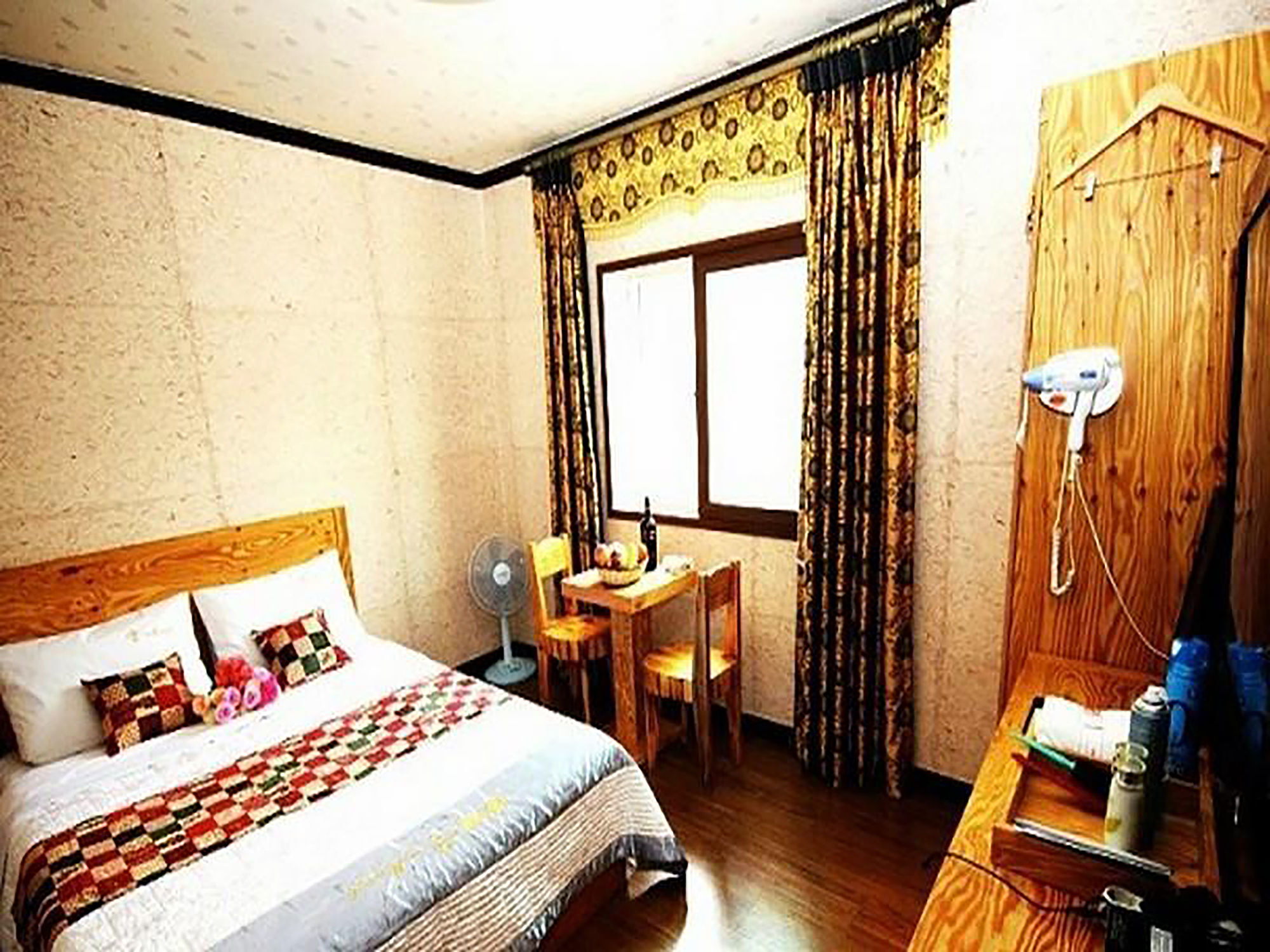 Gung Hotel Jeonju Bagian luar foto
